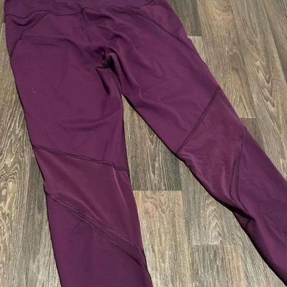Victoria’s Secret leggings - Picture 5 of 7